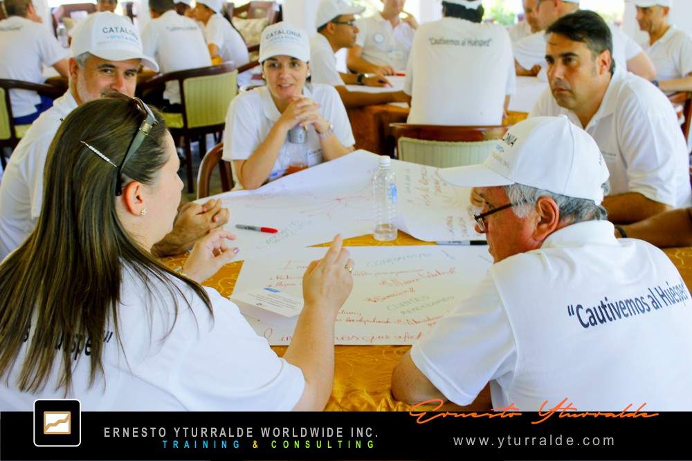 World Café Workshops especializados en desarrollo organizacional | Ernesto Yturralde Worldwide Inc.